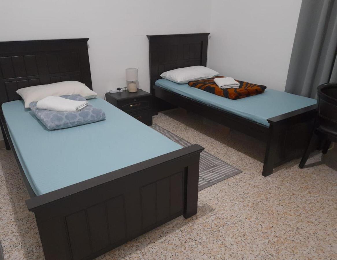 Master And Standard Near Corniche Beach * Abu Dhabi